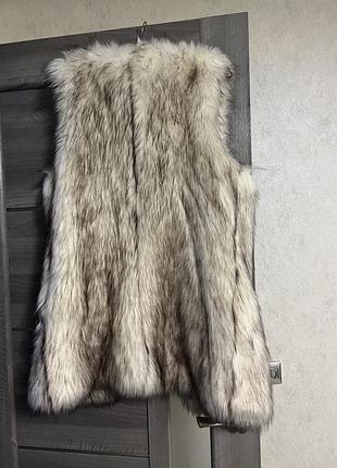 Жилетка из искусственного меха