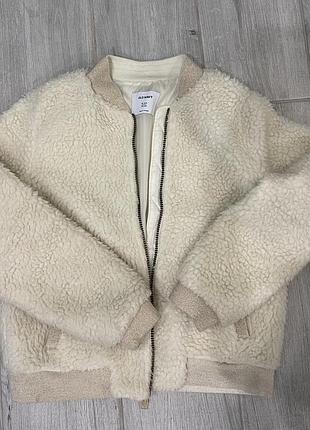 Пушистая куртка на подростка