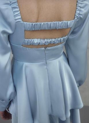 Платье с открытой спиной