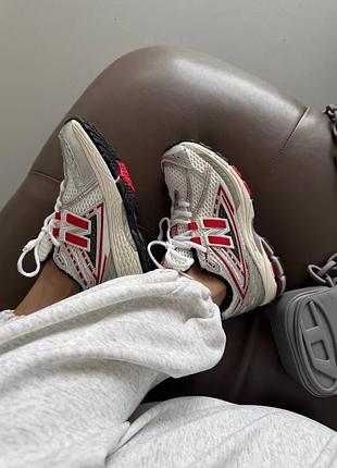 Жіночі кросівки new balance 1906  silver / red premium