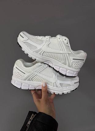 Женские кроссовки nike vomero 5 white / black premium