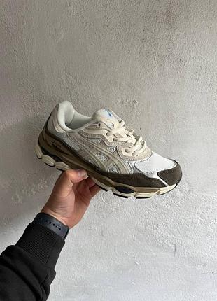 Кроссовки asics