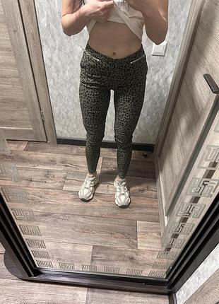 Жіночі брюки штани джинси