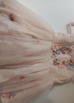 Платье пышное фатиновое