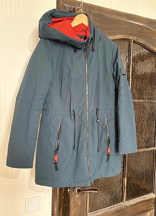 Парка жіноча