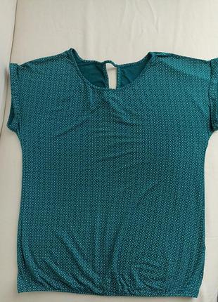 Футболка,красивого цвета бирюза,по низу на резинке,рува с поворотом