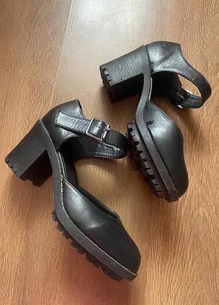 Стильные туфли new look на каблуке5 фото