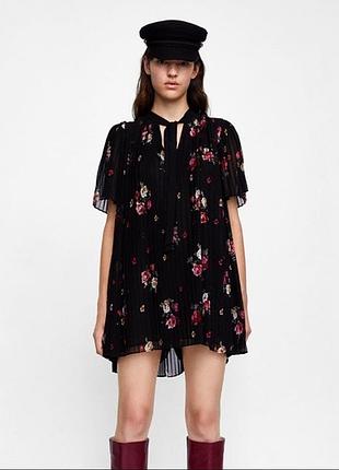 Плиссированное платье zara