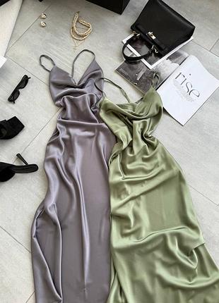 Шелковое платье силуэтного кроя шелк армани на бретелях с открытой спиной и короткими рука...