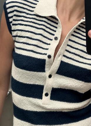 Коротка трикотажна сукня zara з коміром поло та короткими рукавами3 фото