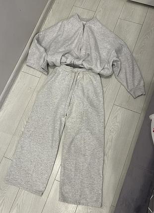 Трендовый костюм zara