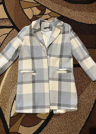 Пальто жіноче