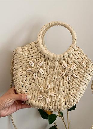 Женская летняя плетеная сумка кросбоди с ракушками и длинным ремешком bahamas молочная