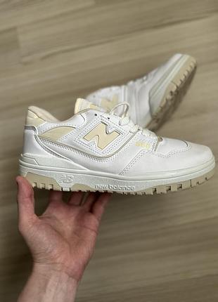 Кроссовки белые с бежевым new balance 550