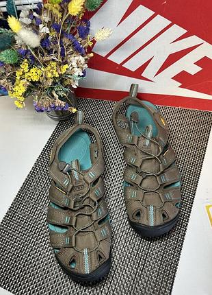 Оригінальні босоніжки трекінгові сандалі keen