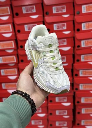 Женские кроссовки nike v2k runtek