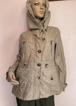 Новая легкая курточка- плащик/ m/ brend bexleys