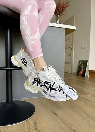 Женские кроссовки balenciaga runner graffiti white