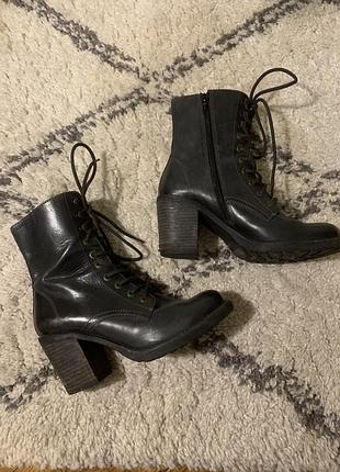 Vagabond 37