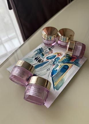 Крем навколо очей estée lauder resilience multi-effect tri-peptide eye 10 мл пептидний