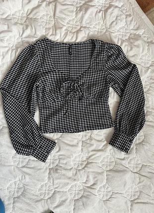 Блуза в клітинку
