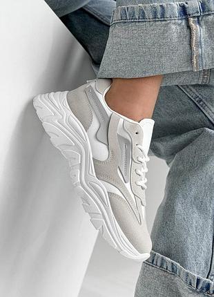 Женские кожаные кроссовки