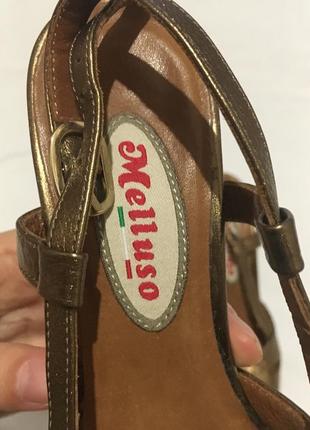 Босоніжки шкіряні на колодці melluso італія3 фото