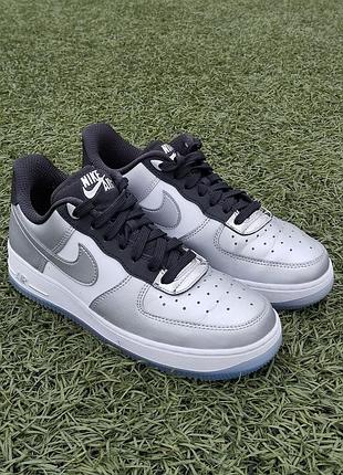 Женские кроссовки nike air force 1 07 se