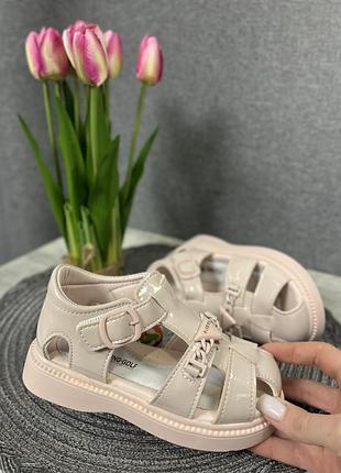 Босоніжки для дівчинки 4