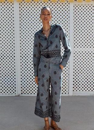 Костюм женский брючный с вышивкой zara new