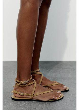 Сандалии босоножки zara