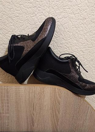 Сникерсы кожа туфли кроссовки женские 38 р