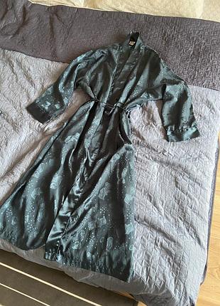 Домашній смарагдовий халатик