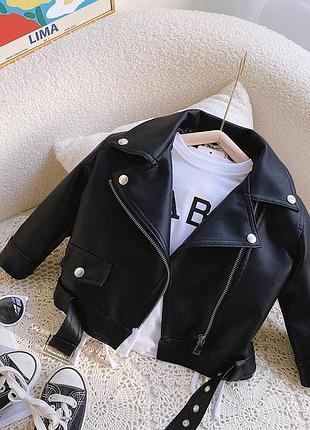 Черная стильная косуха