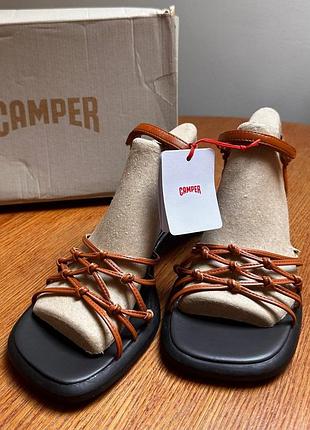 Супер зручні, шкіряні босоніжки camper