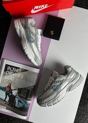 Жіночі кросівки nike initiator w grey white