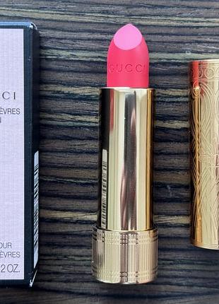Новая оригинальная gucci увлажняющая помада  rouge a levres в  коробке 301