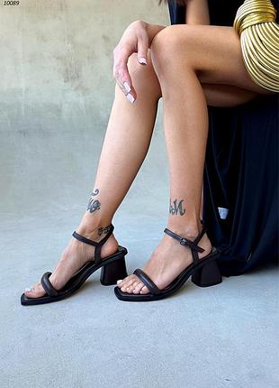 Шикарные шоколадные босоножки натуральная кожа