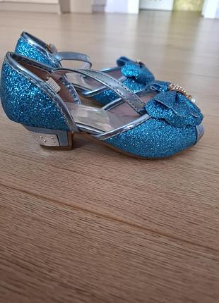 Босоножки для модниц 2