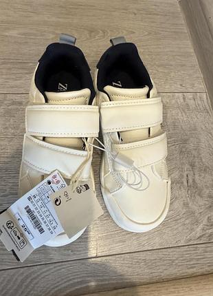 Кеди білі фірми zara