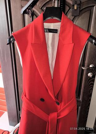 Платье жилетка, zara из качественного плотного материала