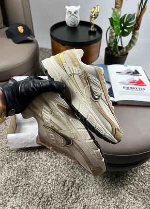 Женские кроссовки nike initiator w white sand