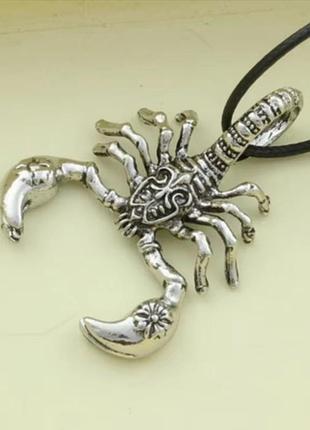 Модное колье верёвочная цепочка с подвеской кулоном скорпион 🦂 тренд