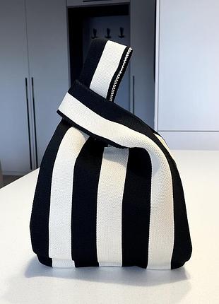 Стильная женская сумка хобо текстильная вязаная минимализм тренд