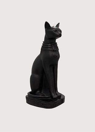 Формовая арома свеча в черном цвете «bastet»