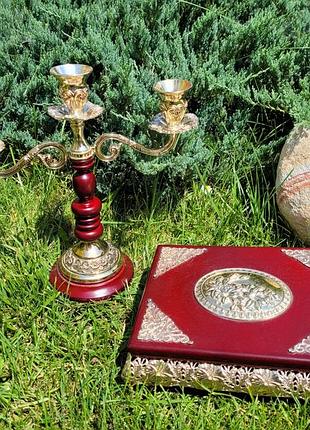 Шкатулка и подсвечник