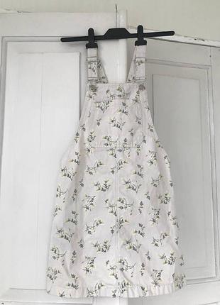 Тренд джинс стиль цветы 90е джинсовый сарафан