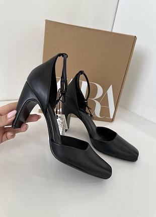 Туфлі босоніжки zara