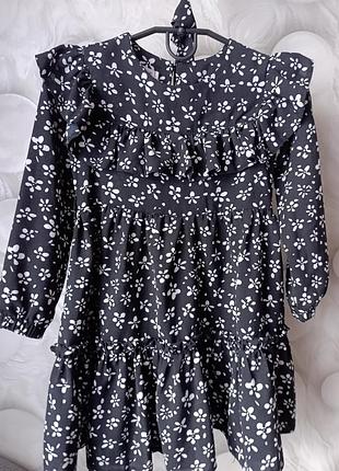 Сукня на дівчинку