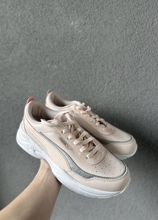 Шкіряні жіночі кросівки нові puma